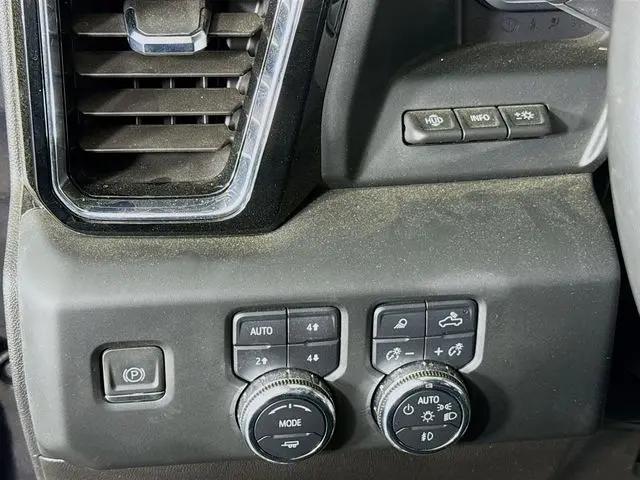 2024 GMC Sierra 2500HD 4WD Crew Cab Standard Bed Denali