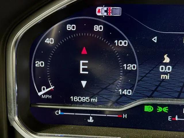 2024 GMC Sierra 2500HD 4WD Crew Cab Standard Bed Denali