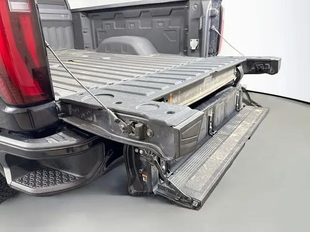 2024 GMC Sierra 2500HD 4WD Crew Cab Standard Bed Denali
