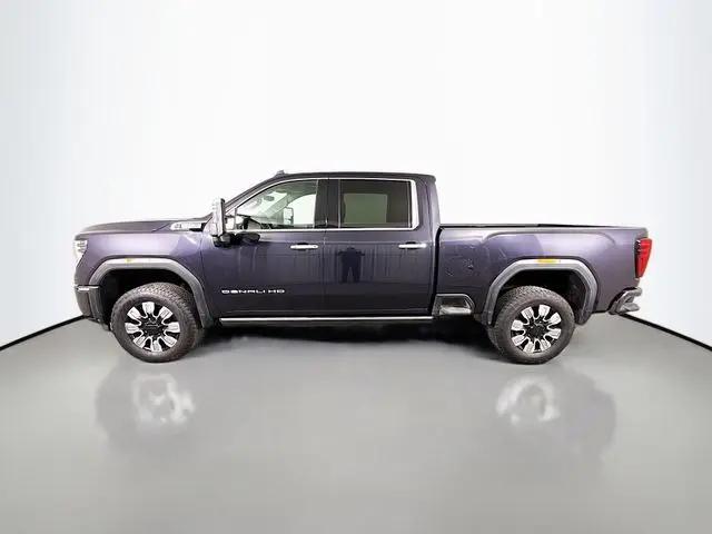 2024 GMC Sierra 2500HD 4WD Crew Cab Standard Bed Denali