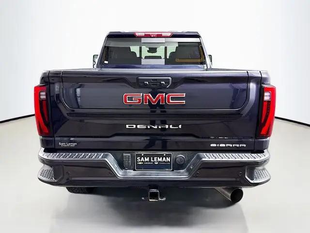 2024 GMC Sierra 2500HD 4WD Crew Cab Standard Bed Denali