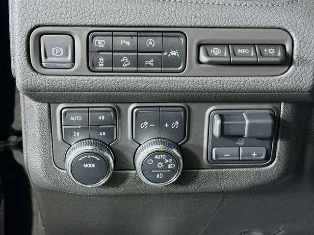 2024 GMC Yukon 4WD Denali
