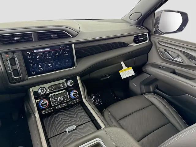2024 GMC Yukon 4WD Denali