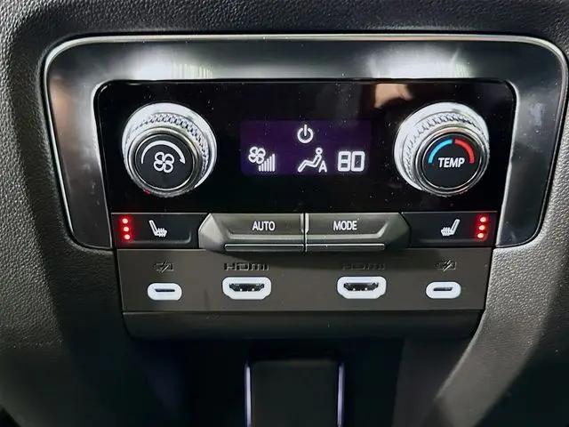 2024 GMC Yukon 4WD Denali