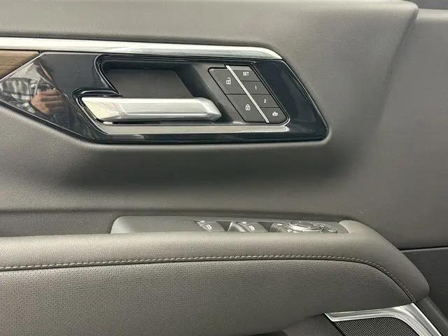 2026 Chevrolet Suburban High Country, 4WD