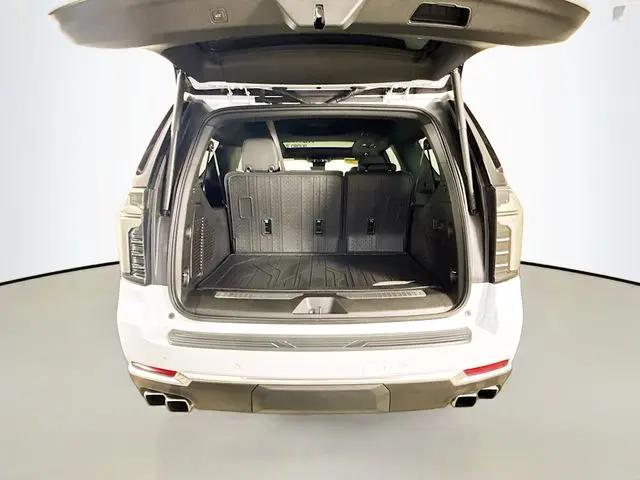 2026 Chevrolet Suburban High Country, 4WD