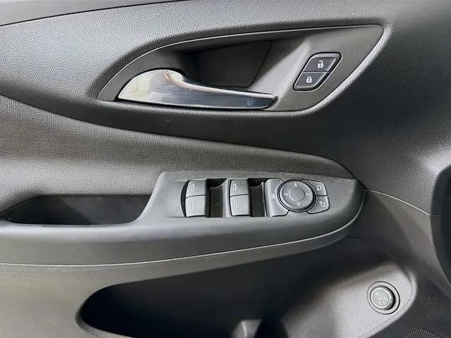 2024 Buick NV Preferred FWD