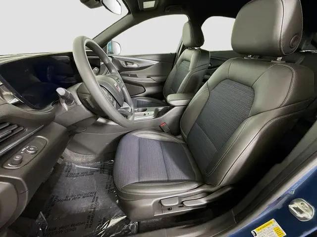 2024 Buick NV Preferred FWD