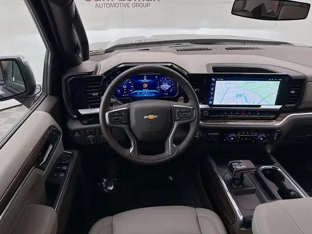 2026 Chevrolet Silverado 1500 4WD Crew Cab Standard Bed LT