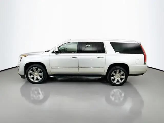 2017 Cadillac Escalade ESV Luxury