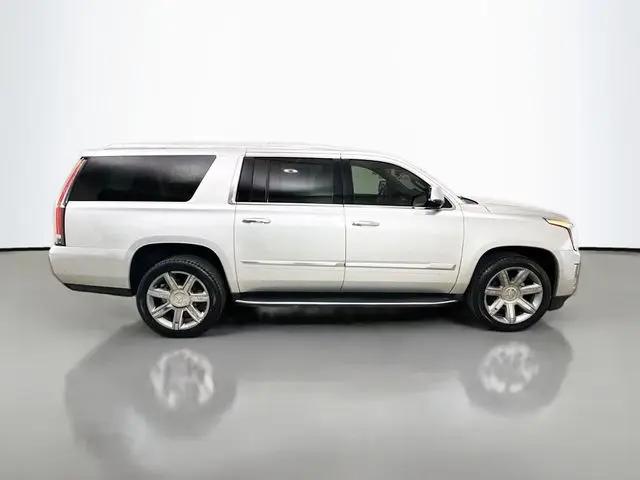 2017 Cadillac Escalade ESV Luxury