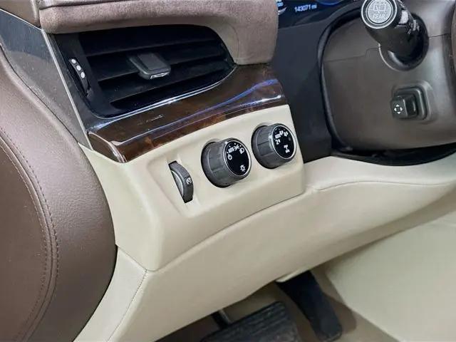 2017 Cadillac Escalade ESV Luxury