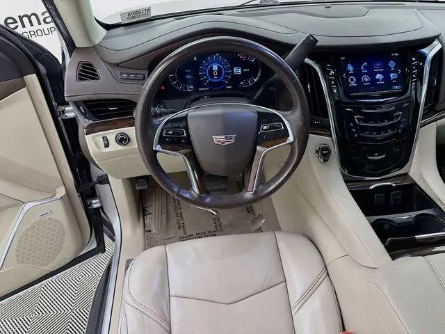 2017 Cadillac Escalade ESV Luxury