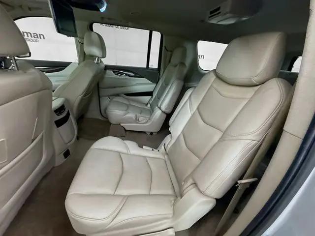 2017 Cadillac Escalade ESV Luxury