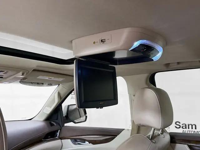 2017 Cadillac Escalade ESV Luxury