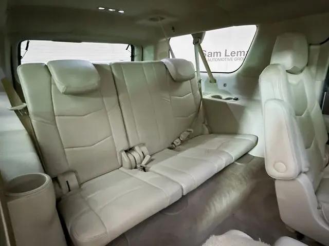 2017 Cadillac Escalade ESV Luxury