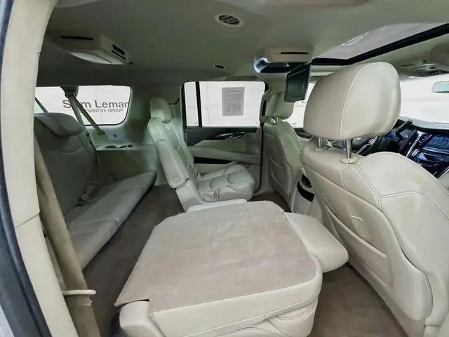 2017 Cadillac Escalade ESV Luxury