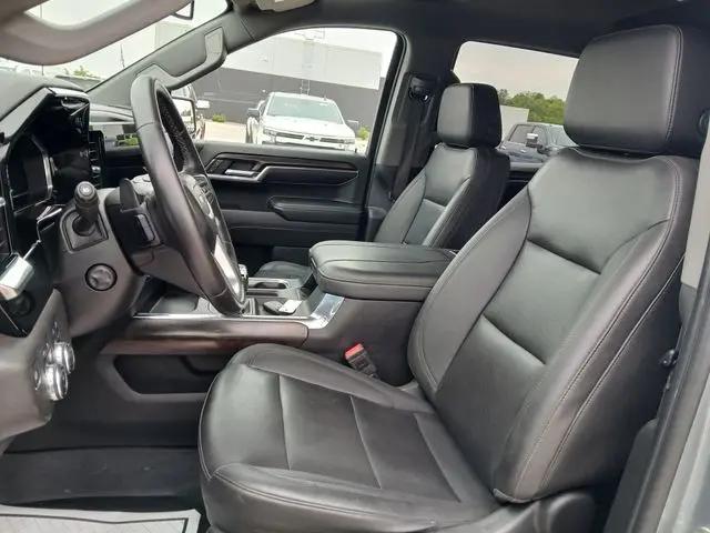 2023 GMC Sierra 1500 4WD Crew Cab Standard Box SLT