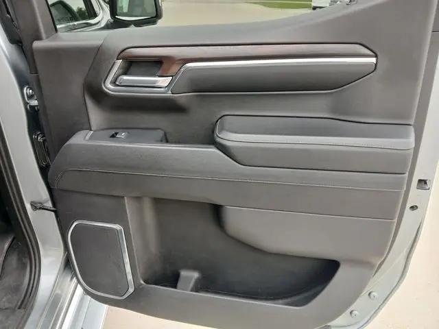 2023 GMC Sierra 1500 4WD Crew Cab Standard Box SLT