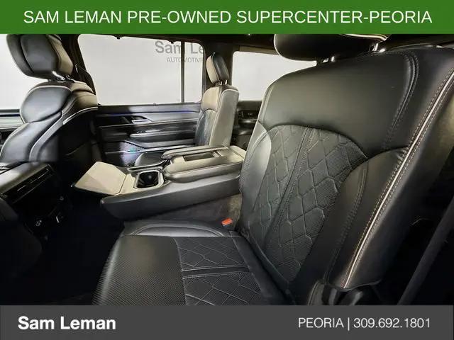 2023 Jeep Grand Wagoneer L Series III Obsidian 4x4