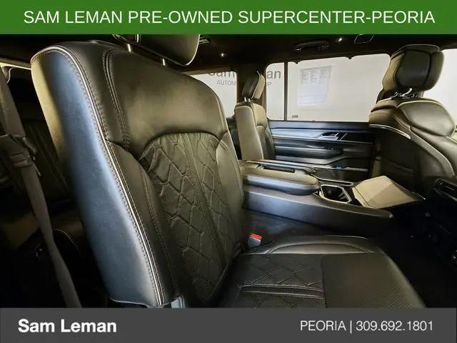 2023 Jeep Grand Wagoneer L Series III Obsidian 4x4
