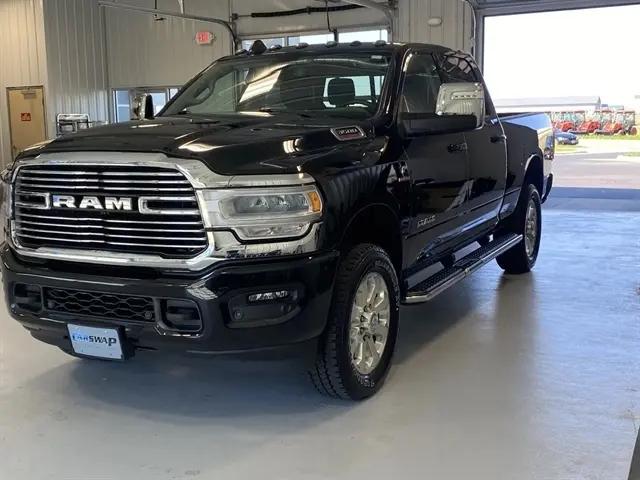 2023 Ram 3500 Laramie Crew Cab 4x4 6'4" Box