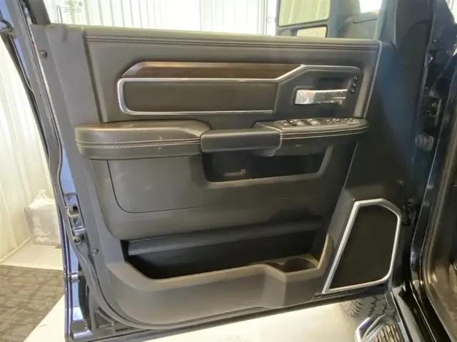 2023 Ram 3500 Laramie Crew Cab 4x4 6'4" Box