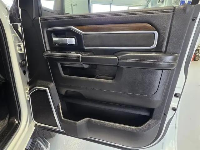 2023 Ram 3500 Laramie Crew Cab 4x4 6'4" Box