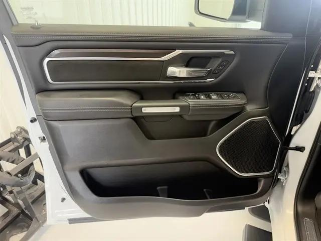 2022 Ram 1500 Laramie Crew Cab 4x4 5'7" Box