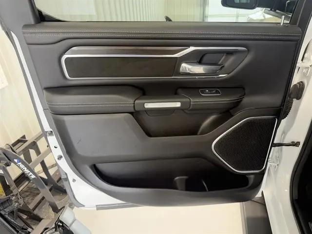2022 Ram 1500 Laramie Crew Cab 4x4 5'7" Box