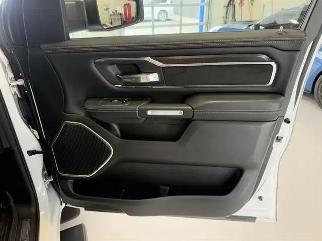 2022 Ram 1500 Laramie Crew Cab 4x4 5'7" Box