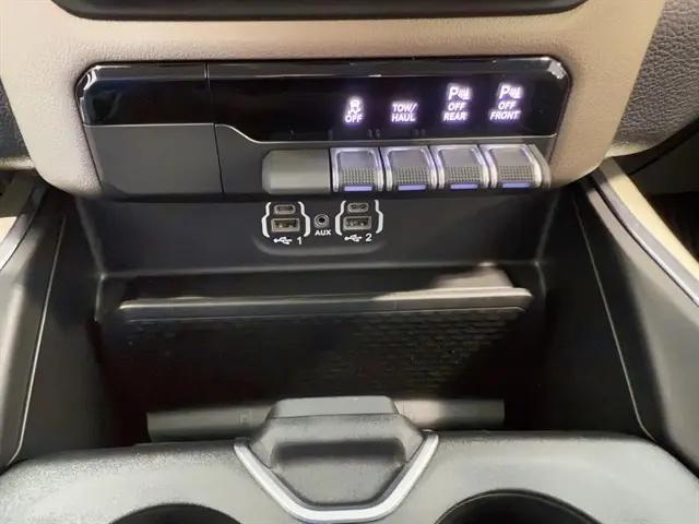 2022 Ram 1500 Laramie Crew Cab 4x4 5'7" Box
