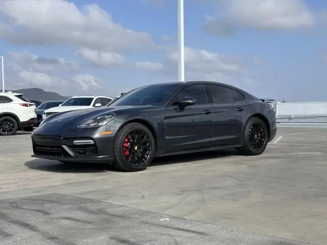 2017 Porsche Panamera Turbo