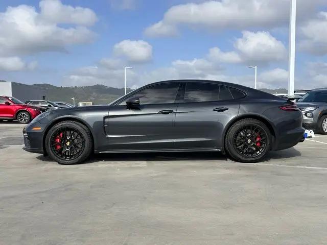 2017 Porsche Panamera Turbo
