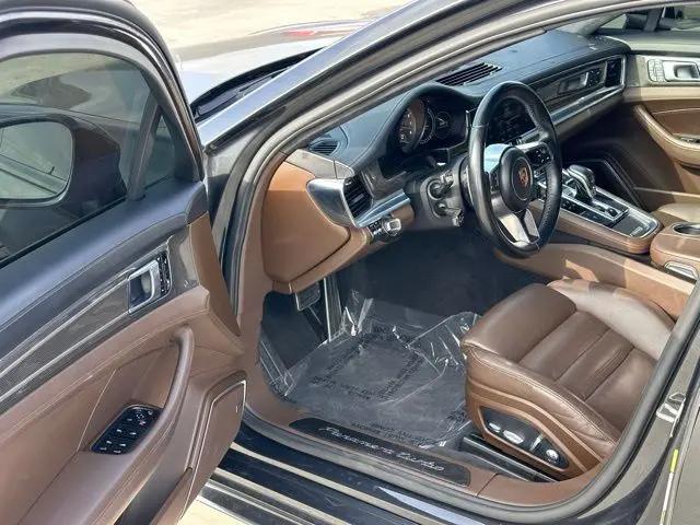 2017 Porsche Panamera Turbo