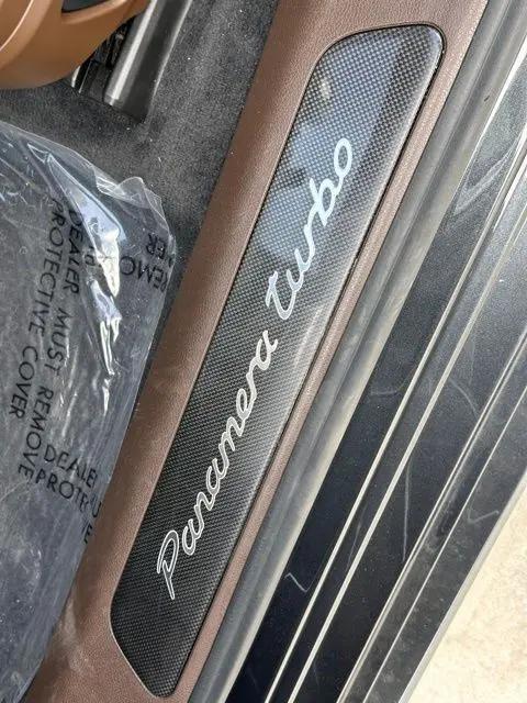 2017 Porsche Panamera Turbo