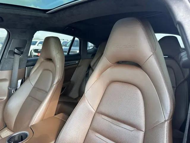 2017 Porsche Panamera Turbo