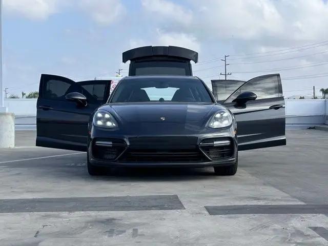 2017 Porsche Panamera Turbo