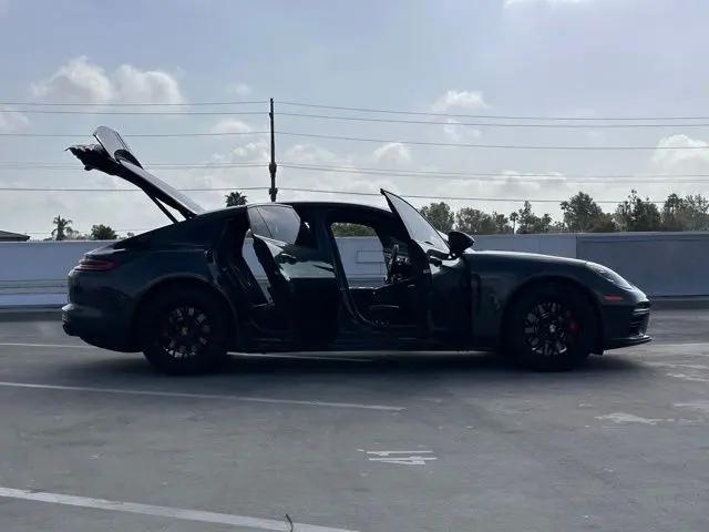 2017 Porsche Panamera Turbo
