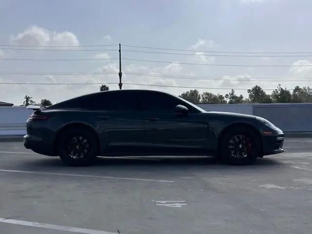 2017 Porsche Panamera Turbo