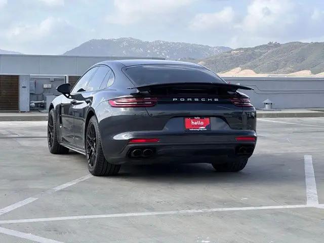 2017 Porsche Panamera Turbo