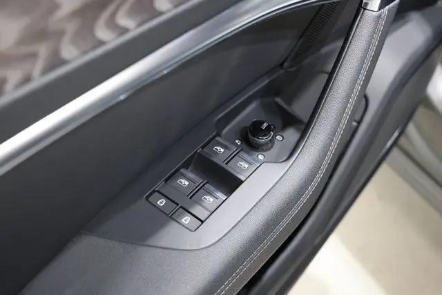 2024 Audi A6 Premium Plus 45 TFSI quattro S tronic