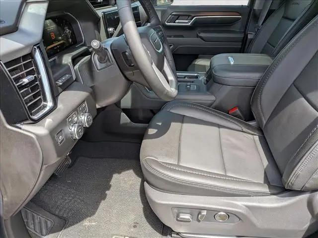 2026 GMC Sierra 2500HD Crew Cab, Standard Bed, Denali, 4WD