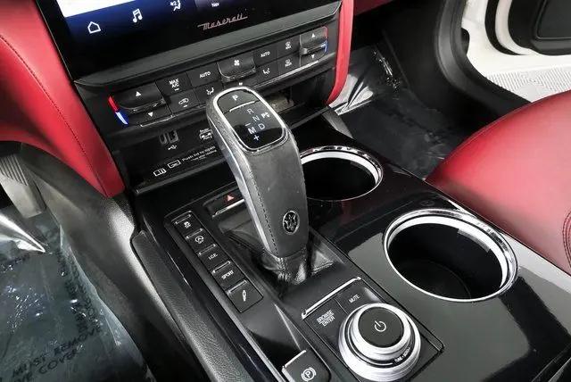 2022 Maserati Quattroporte Modena