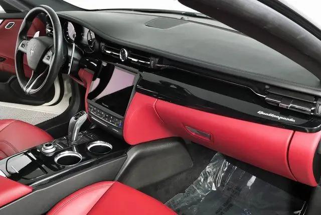 2022 Maserati Quattroporte Modena