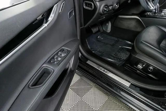 2023 Maserati Ghibli Modena
