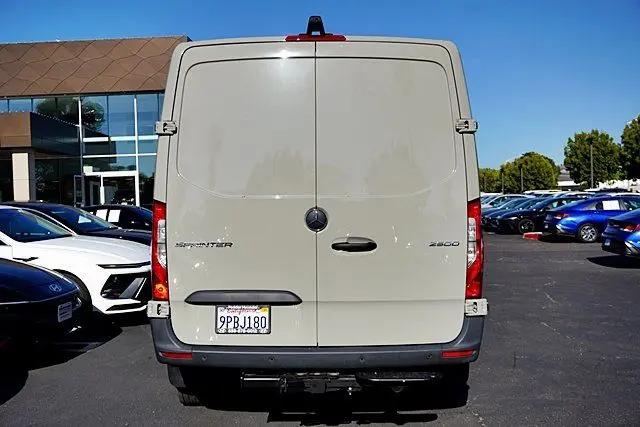 2024 Mercedes-Benz Sprinter 2500 Standard Roof 4-Cyl Diesel HO