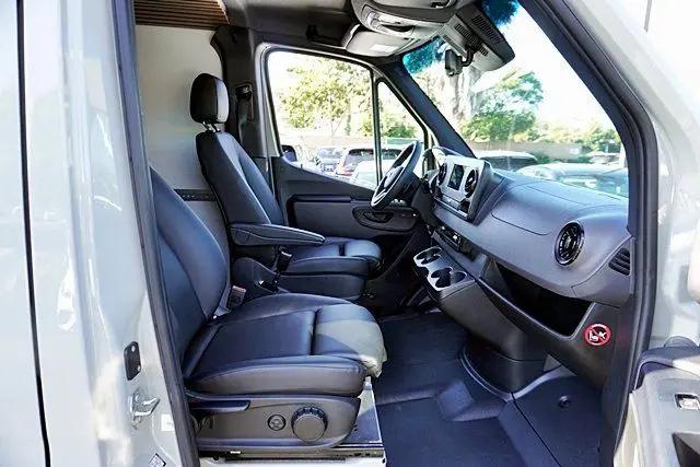 2024 Mercedes-Benz Sprinter 2500 Standard Roof 4-Cyl Diesel HO
