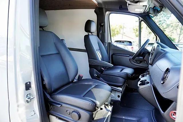 2024 Mercedes-Benz Sprinter 2500 Standard Roof 4-Cyl Diesel HO