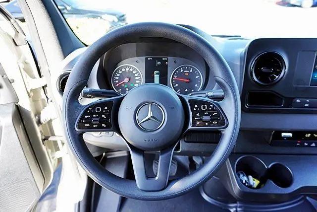 2024 Mercedes-Benz Sprinter 2500 Standard Roof 4-Cyl Diesel HO